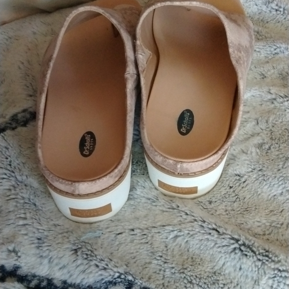 Dr Scholls slip on shoes. Sz 7.5 Worn once - Picture 3 of 5